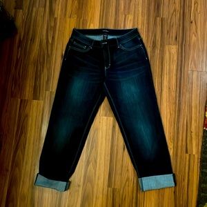 White House black market, dark wash cropped jeans.